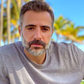 Alberto R.
